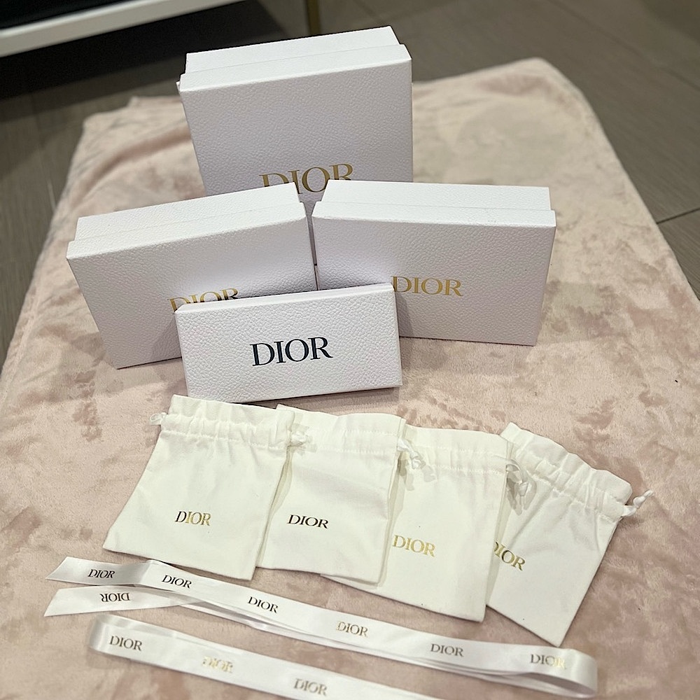 💖DIOR BOXES DRAWSTRING POUCHES AND RIBBONS💖